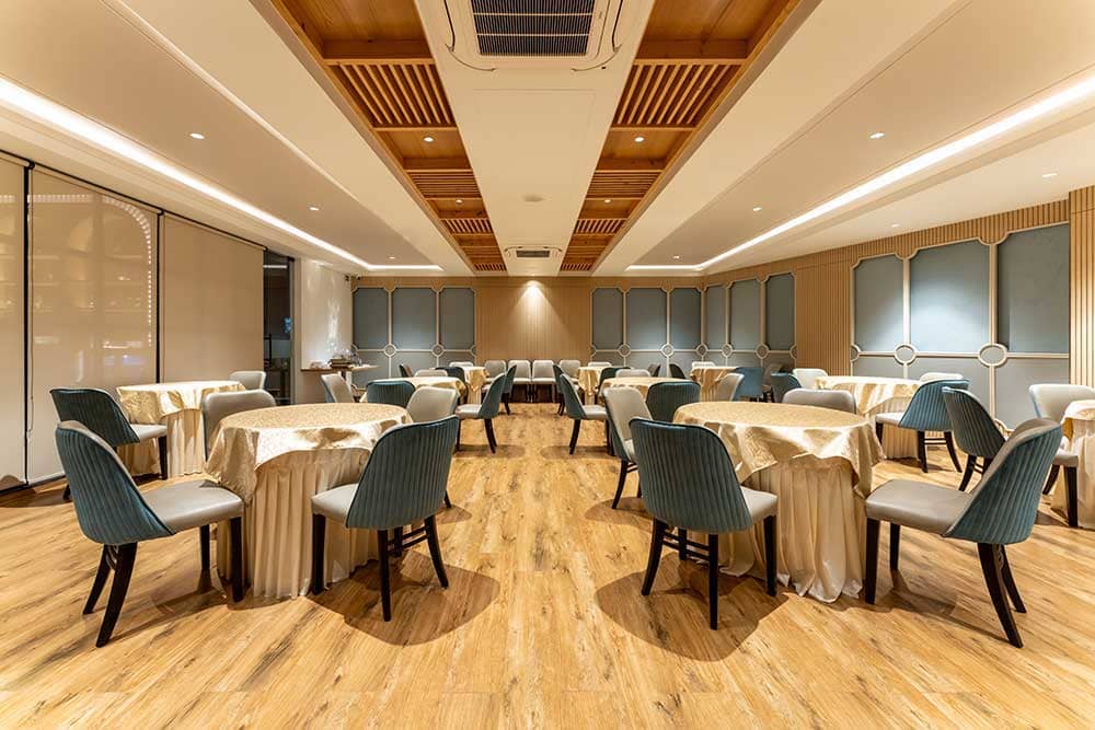 banquet tables manufacturer in india